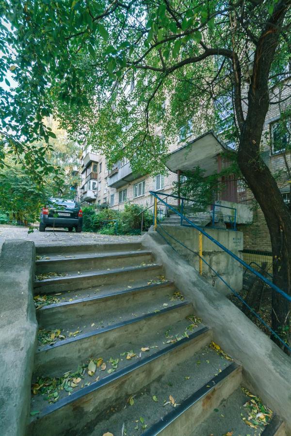 Прекрасная Квартира У Метро Политехнический Институт Kiew Exterior foto